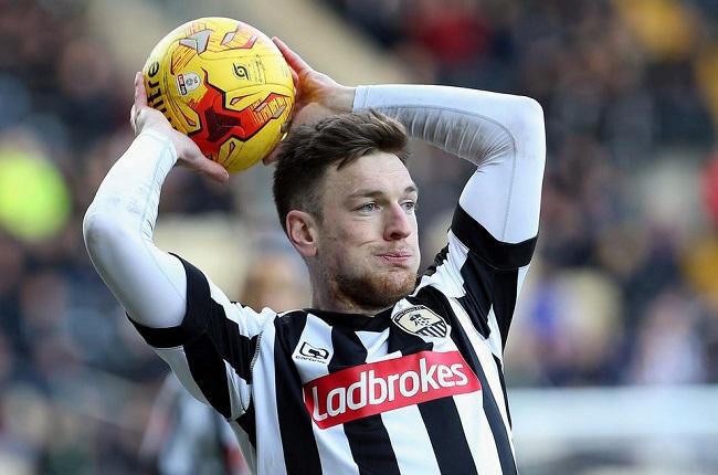 Notts County duo Matt Tootle and Ben Hall visit Dovecote Primary School as part of FITC-delivered project